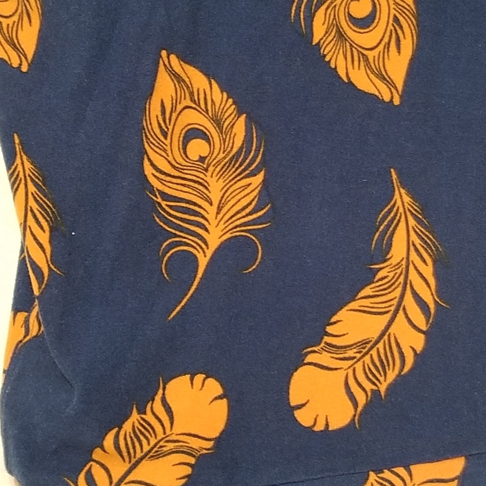 Lularoe TC leggings - Picture 2 of 2